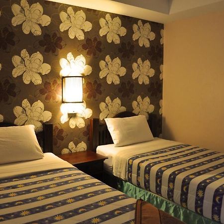 Thaphae Garden Guesthouse Чіангмай Екстер'єр фото